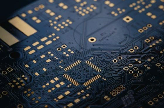 Bagaimana untuk menangani proses penyaduran emas industri pembuatan PCB?